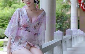 不需要语音：雯妹不讲道理女王写真，图片中虽有冷漠，却暗藏热情