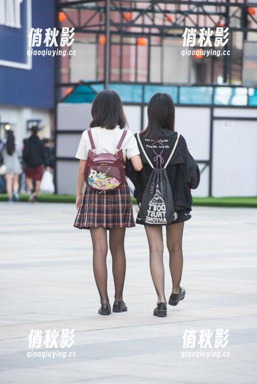 魔镜街拍 - 婷婷全集大放送：在寒风中的肉丝美人多几分暖意
